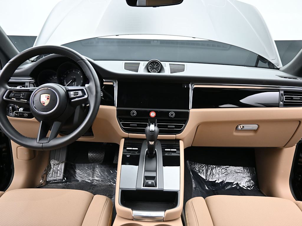 Thumbnail: 2025 Porsche Macan - 9