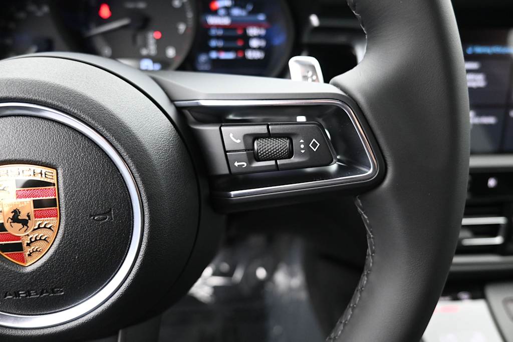 Thumbnail: 2026 Porsche Macan - 18