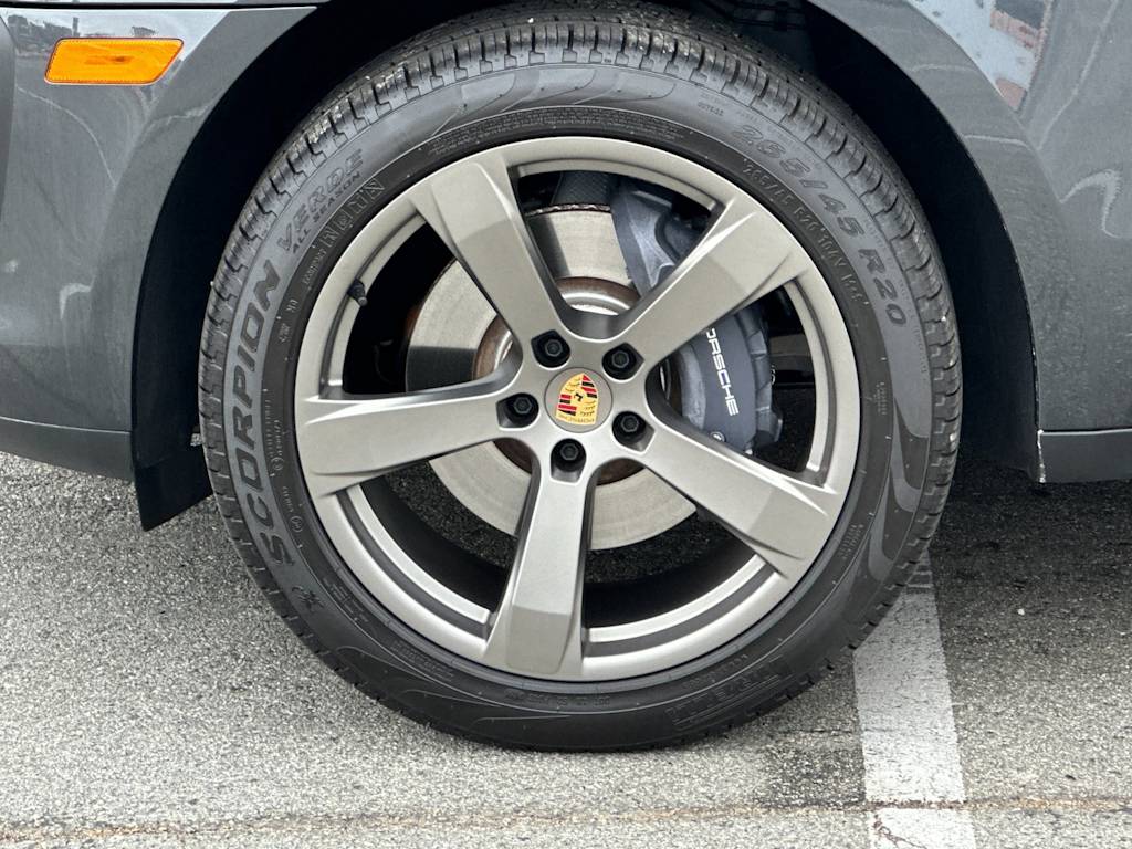 Thumbnail: 2025 Porsche Macan - 8