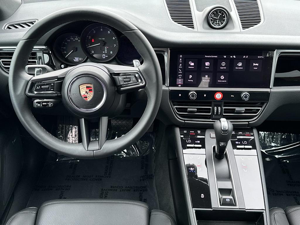 Thumbnail: 2025 Porsche Macan - 9