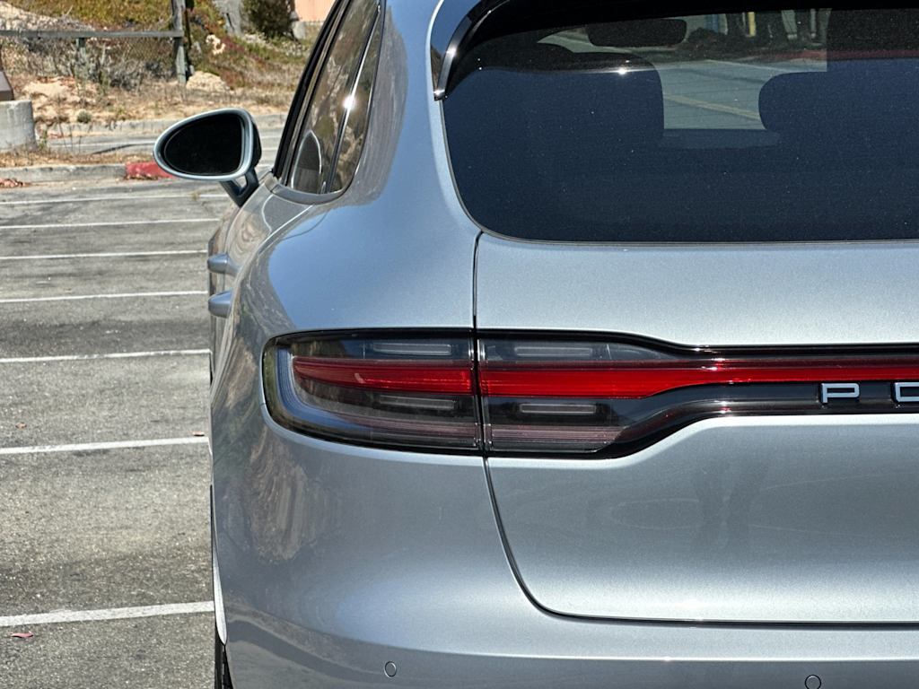 Thumbnail: 2024 Porsche Macan - 6