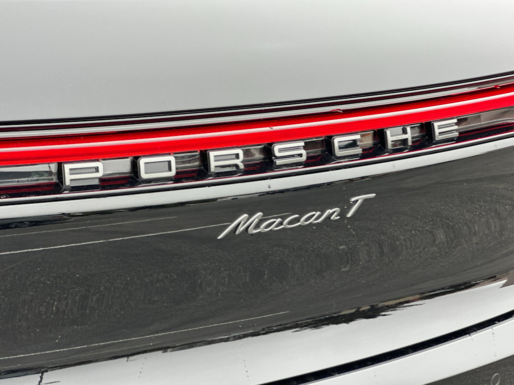 Thumbnail: 2025 Porsche Macan - 7