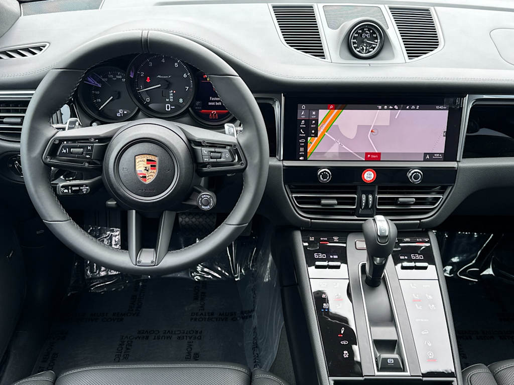 Thumbnail: 2025 Porsche Macan - 9