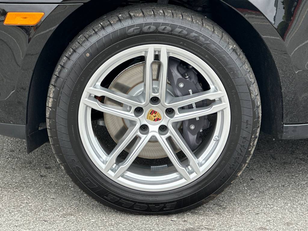 Thumbnail: 2025 Porsche Macan - 8