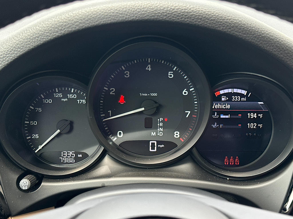 Thumbnail: 2025 Porsche Macan - 16