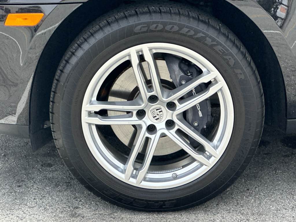 Thumbnail: 2025 Porsche Macan - 8