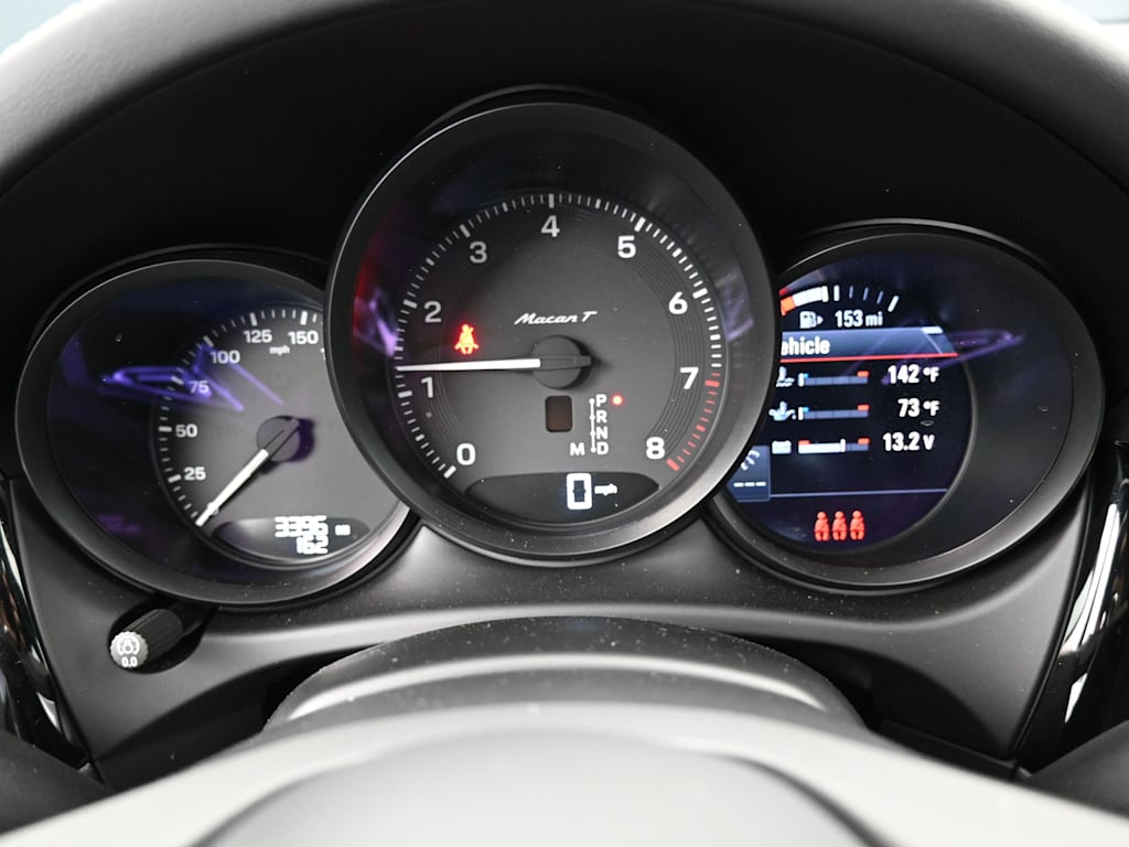 Thumbnail: 2025 Porsche Macan - 15