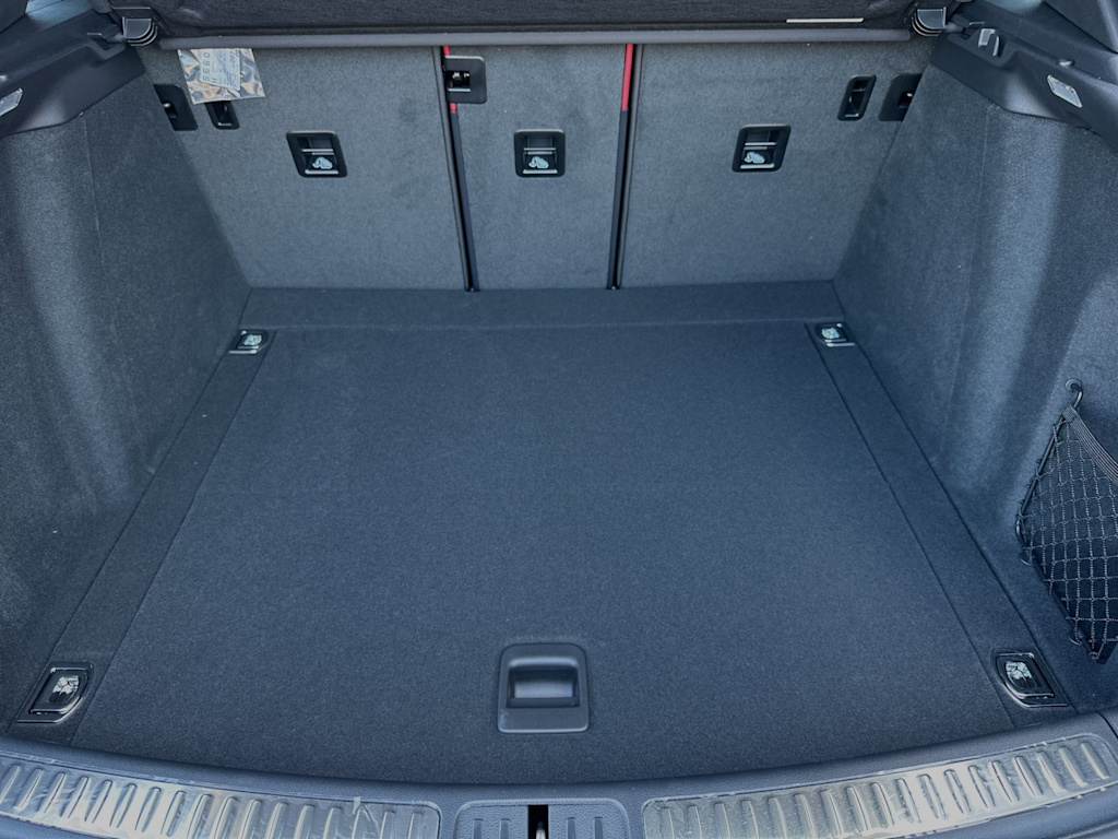 Thumbnail: 2024 Porsche Macan - 17