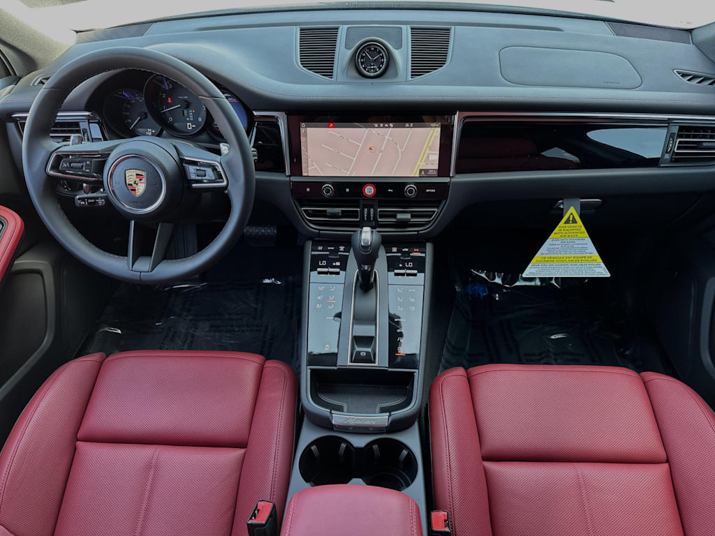 Thumbnail: 2024 Porsche Macan - 2