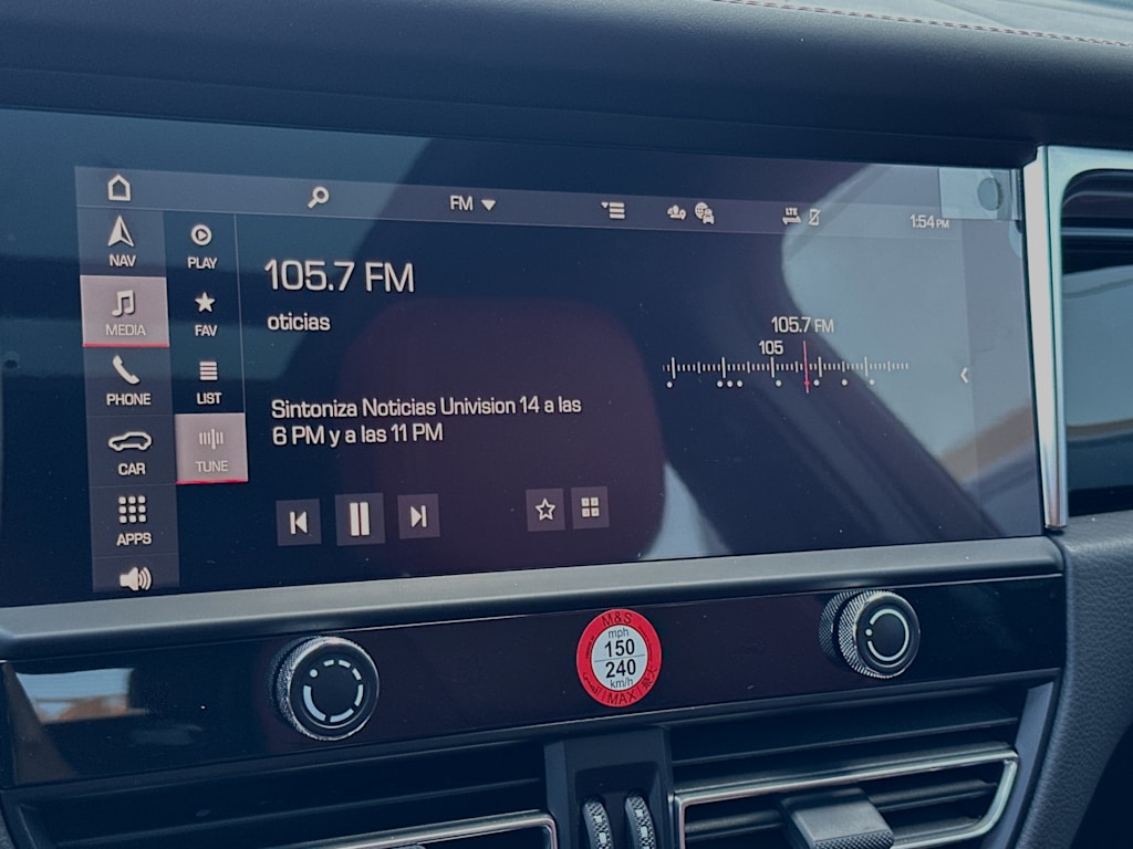 Thumbnail: 2024 Porsche Macan - 15