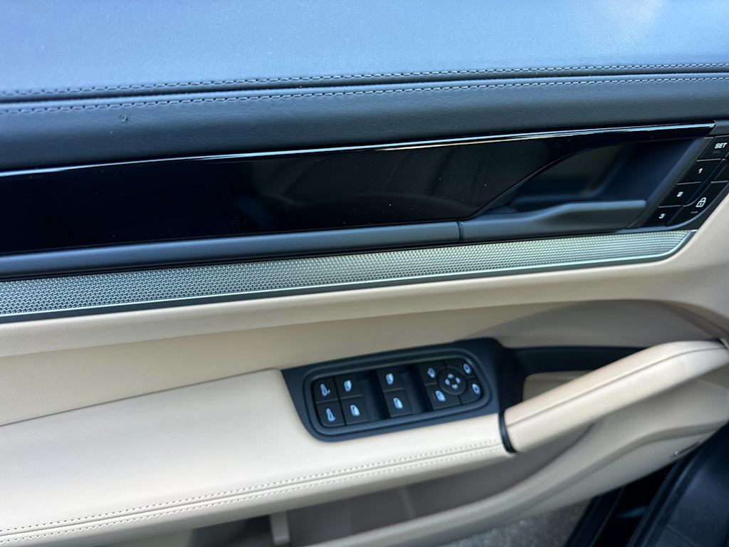 Thumbnail: 2025 Porsche Cayenne - 20