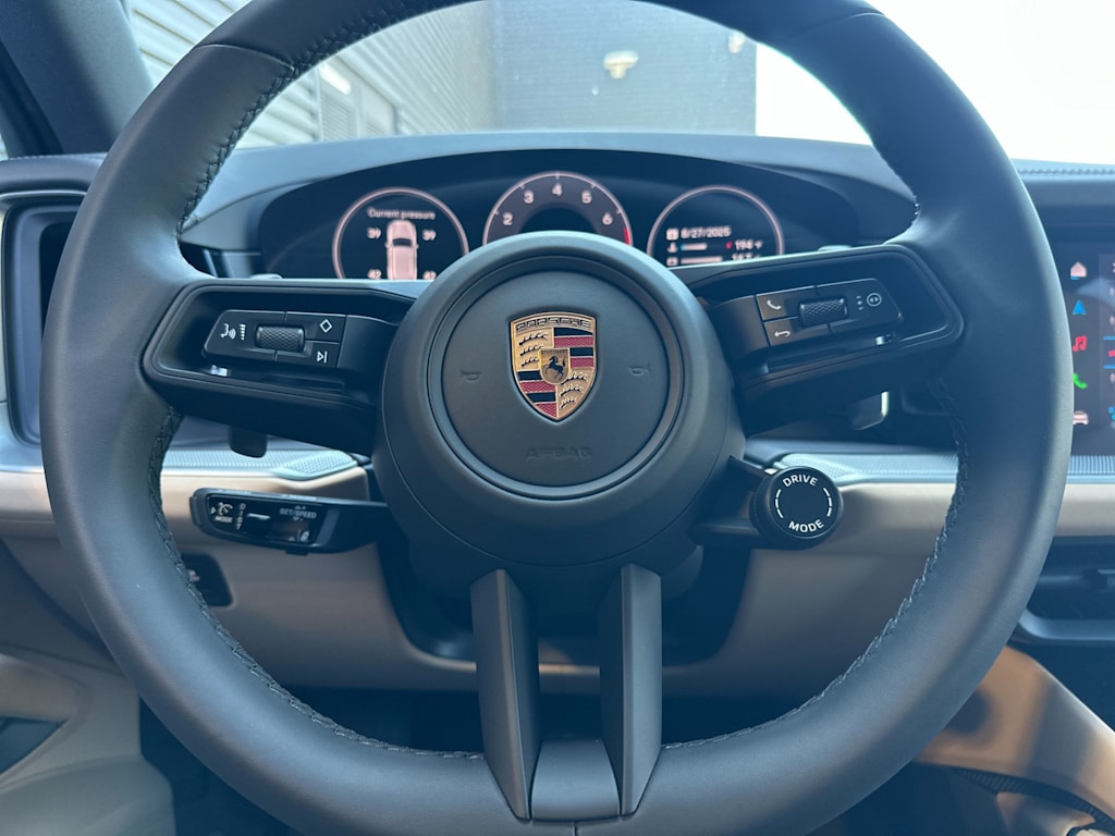 Thumbnail: 2025 Porsche Cayenne - 13