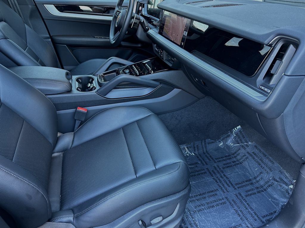 Thumbnail: 2024 Porsche Cayenne - 23