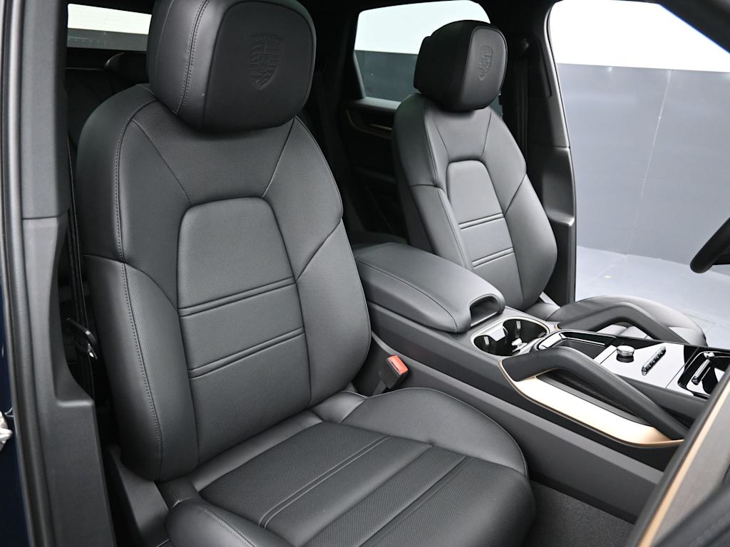 Thumbnail: 2026 Porsche Cayenne - 27