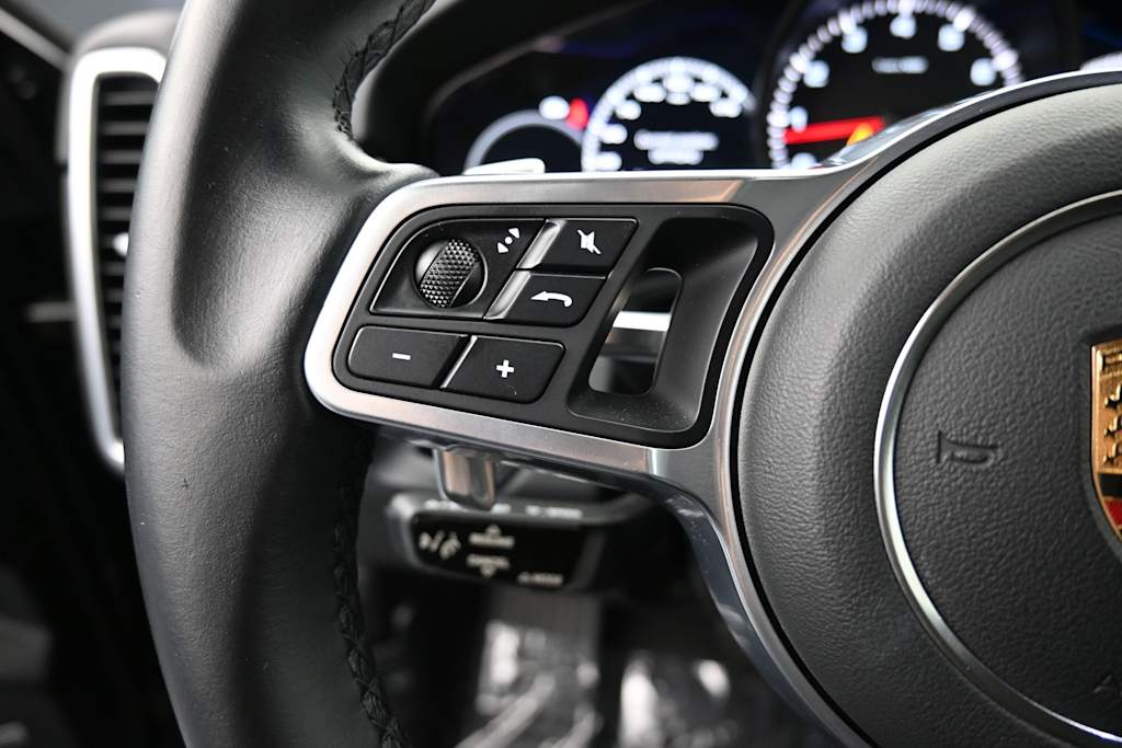 Thumbnail: 2021 Porsche Cayenne - 18
