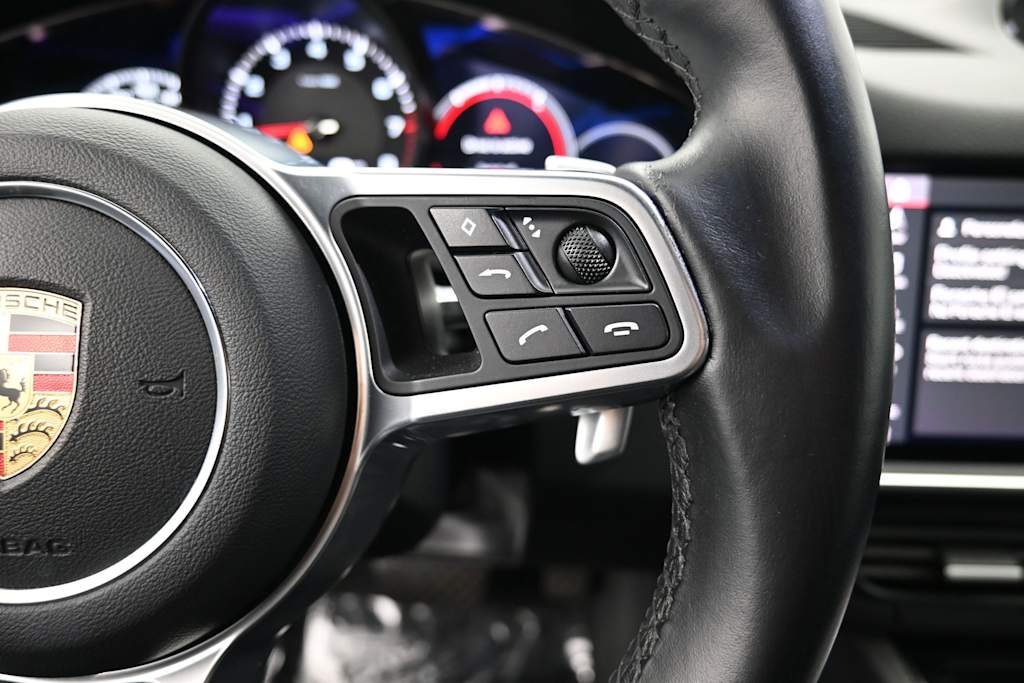 Thumbnail: 2021 Porsche Cayenne - 17