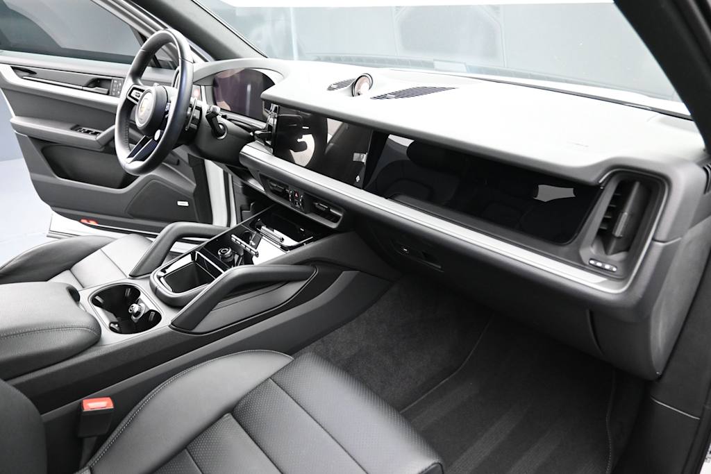 Thumbnail: 2024 Porsche Cayenne - 11