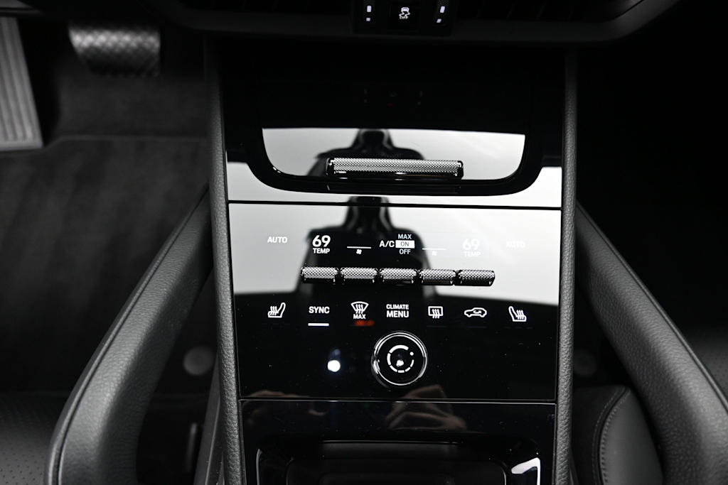 Thumbnail: 2024 Porsche Cayenne - 13