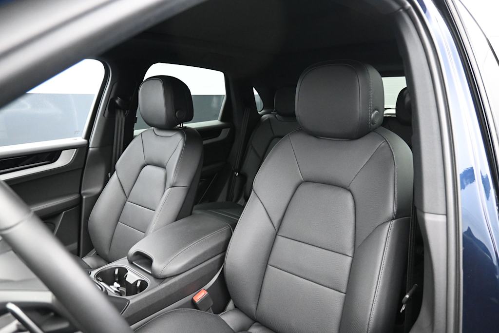 Thumbnail: 2025 Porsche Cayenne - 8
