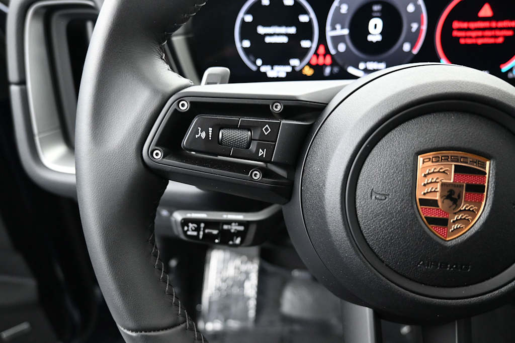 Thumbnail: 2025 Porsche Cayenne - 17