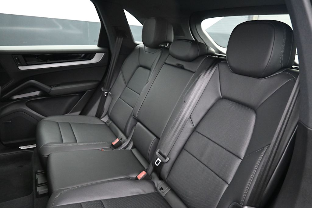 Thumbnail: 2025 Porsche Cayenne - 9