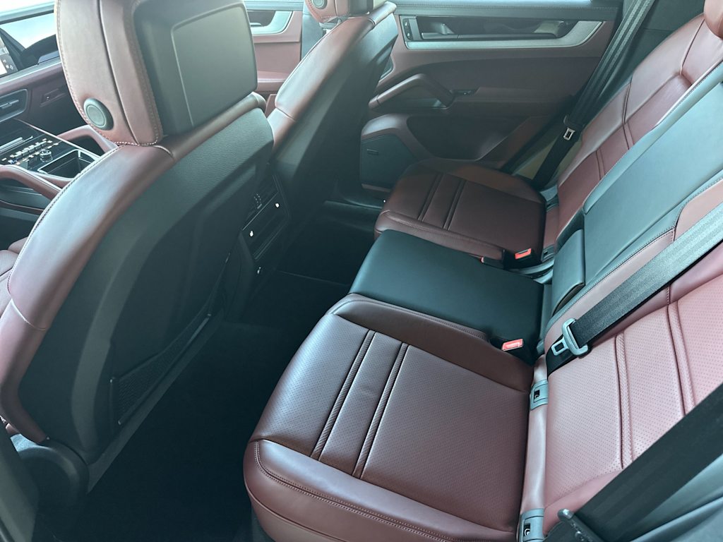 Thumbnail: 2025 Porsche Cayenne - 12