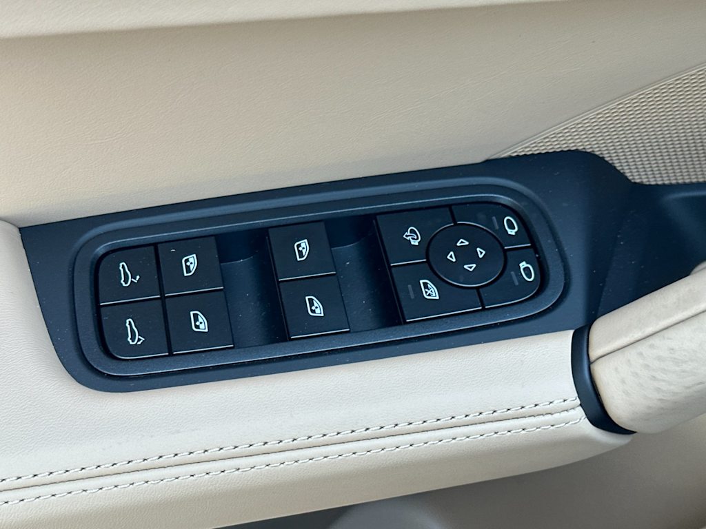 Thumbnail: 2025 Porsche Cayenne - 20