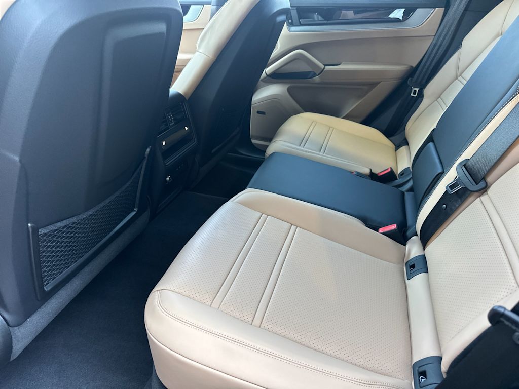 Thumbnail: 2025 Porsche Cayenne - 12