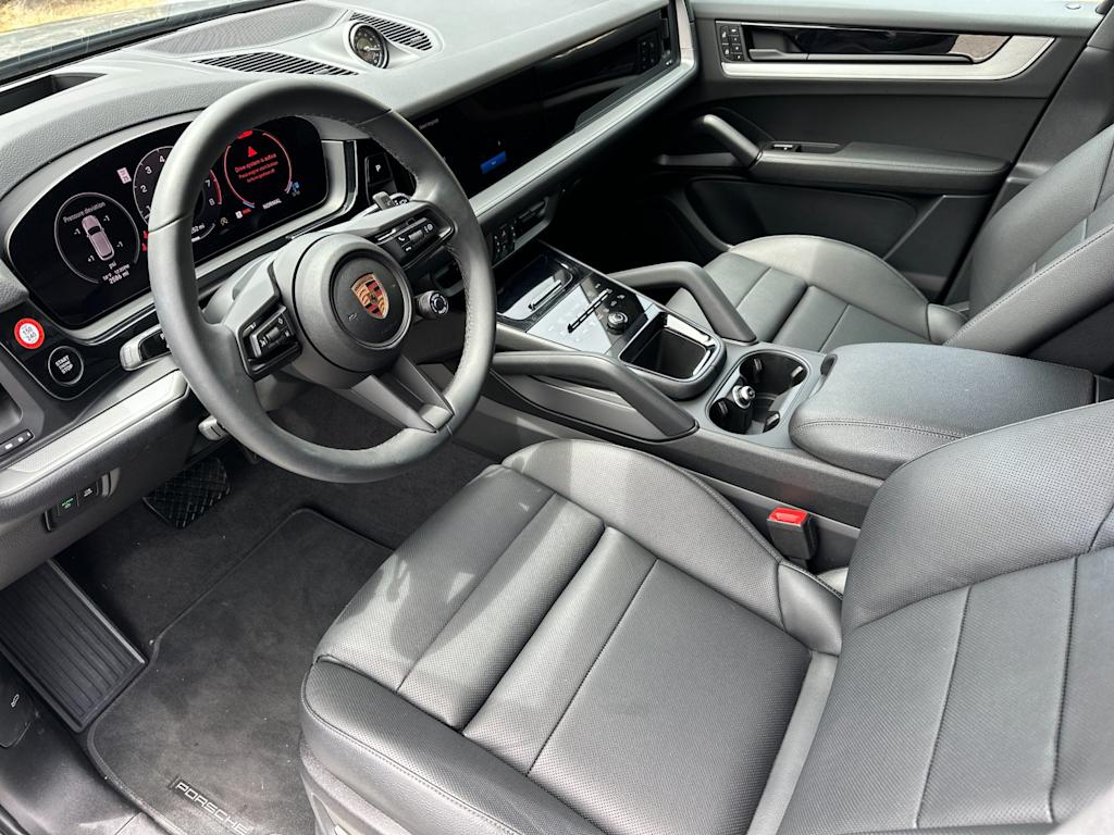 Thumbnail: 2025 Porsche Cayenne - 10