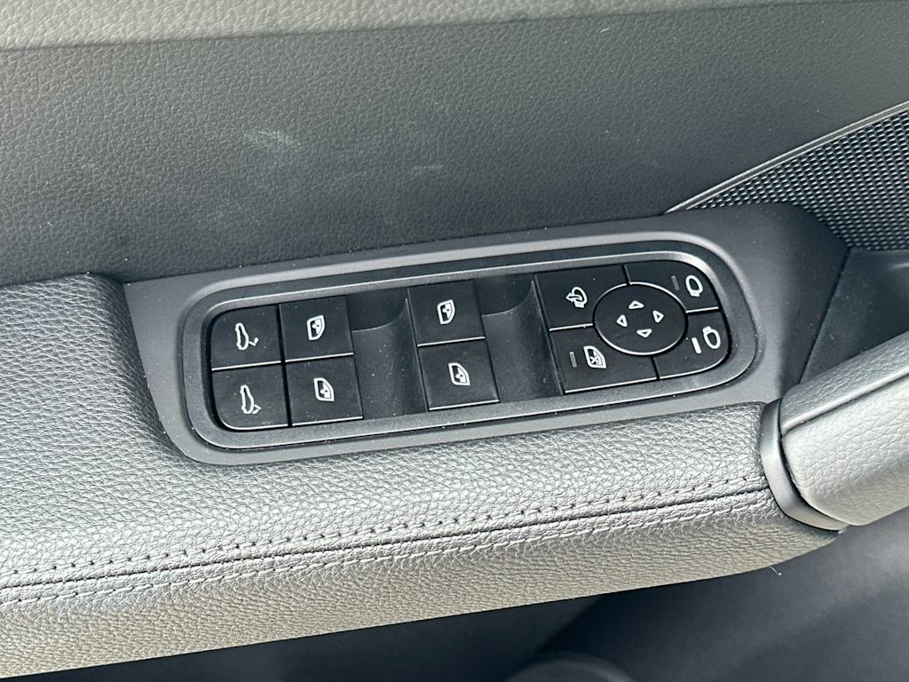 Thumbnail: 2025 Porsche Cayenne - 22