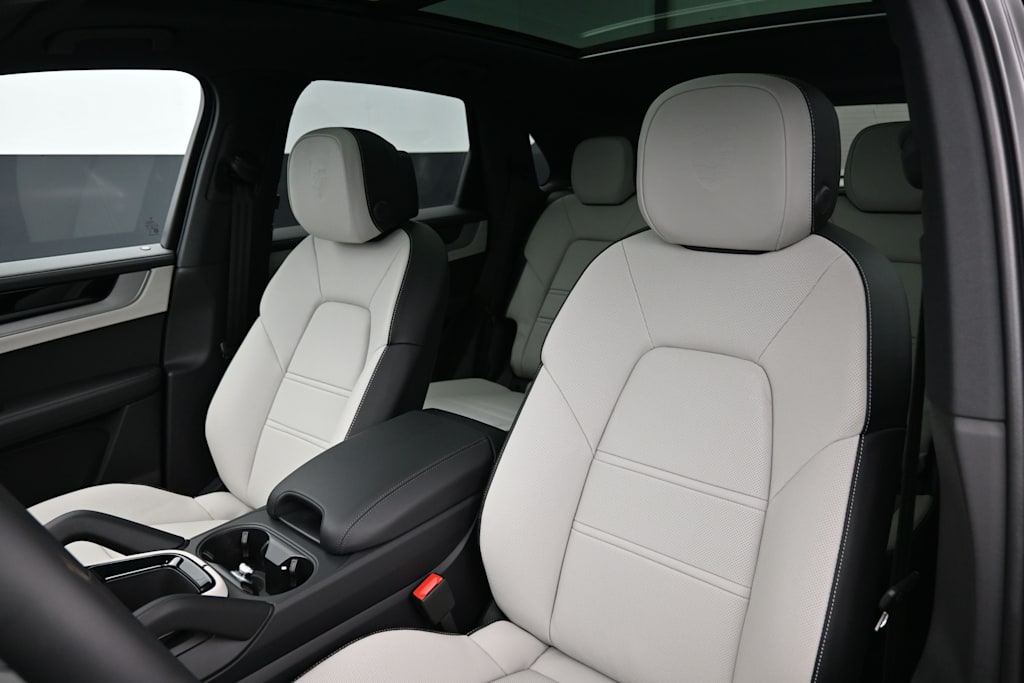 Thumbnail: 2026 Porsche Cayenne - 8
