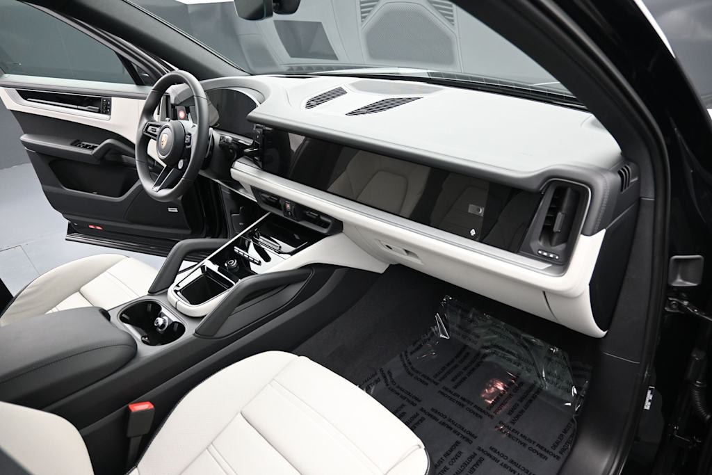 Thumbnail: 2026 Porsche Cayenne - 11