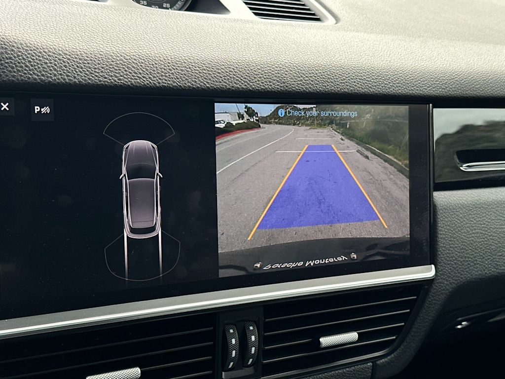 2019 Porsche Cayenne Base 26