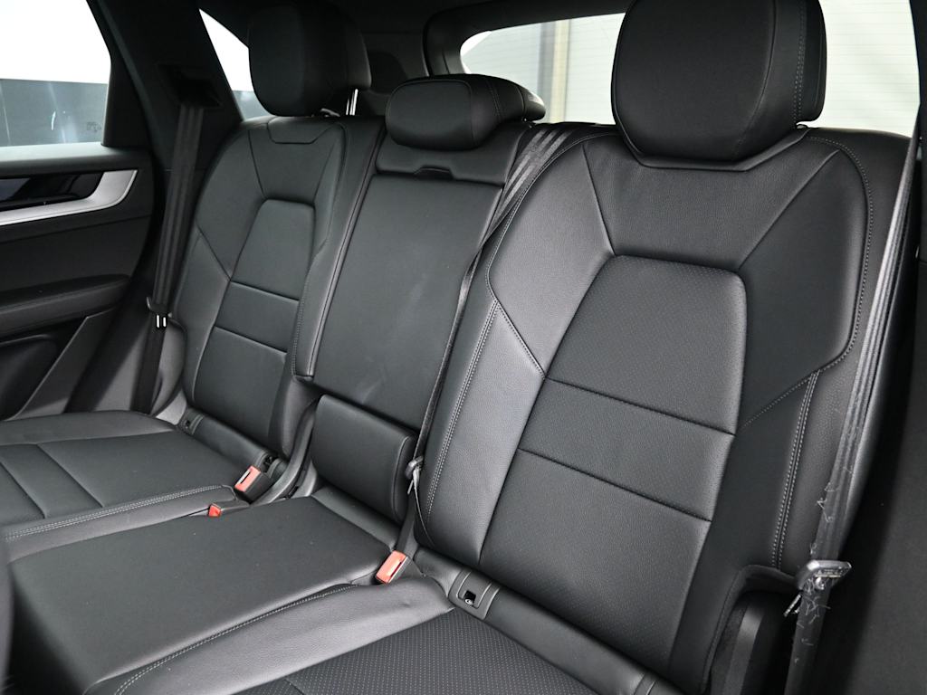 Thumbnail: 2025 Porsche Cayenne - 9