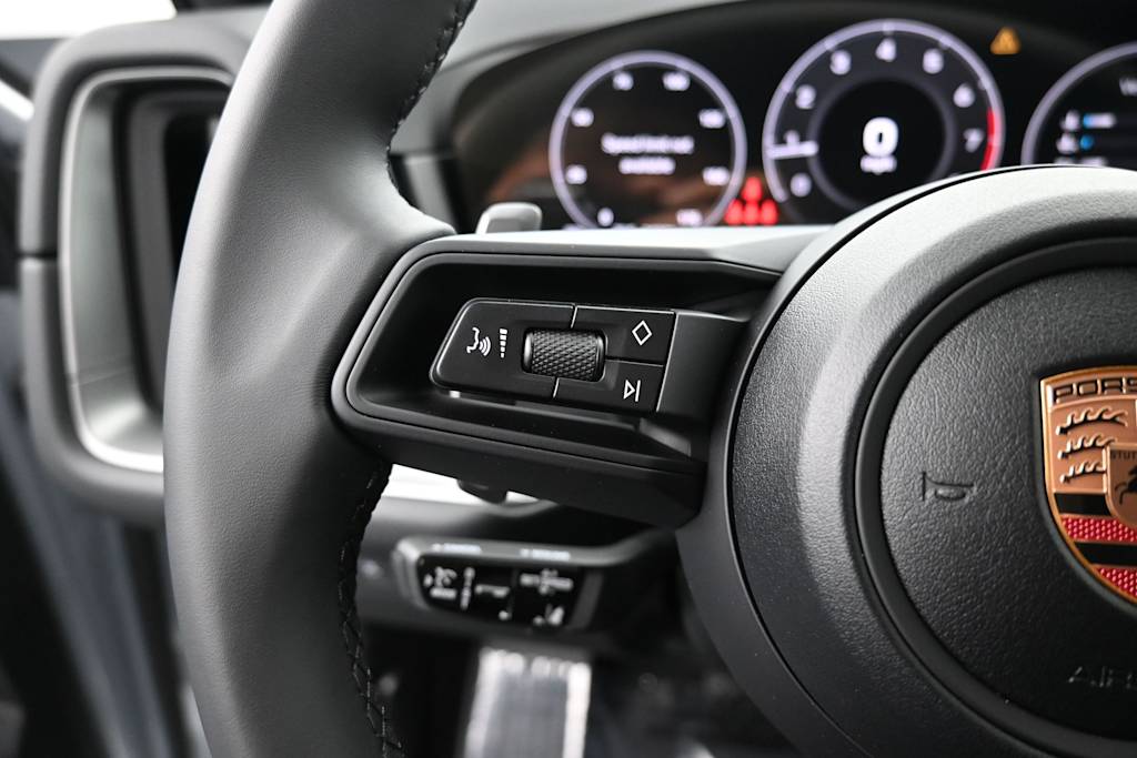 Thumbnail: 2026 Porsche Cayenne - 18