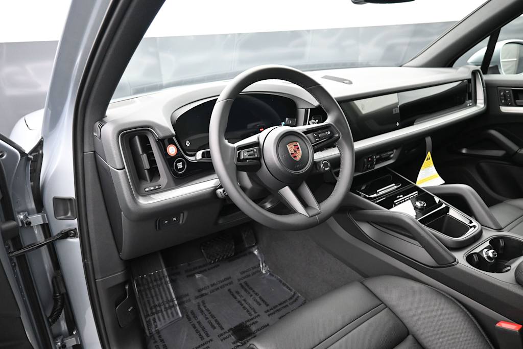 Thumbnail: 2026 Porsche Cayenne - 2