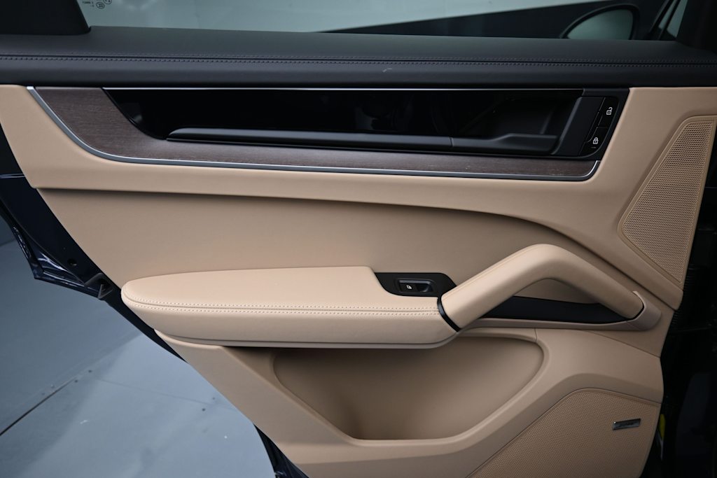 Thumbnail: 2026 Porsche Cayenne - 22