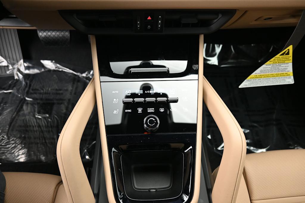 Thumbnail: 2026 Porsche Cayenne - 13