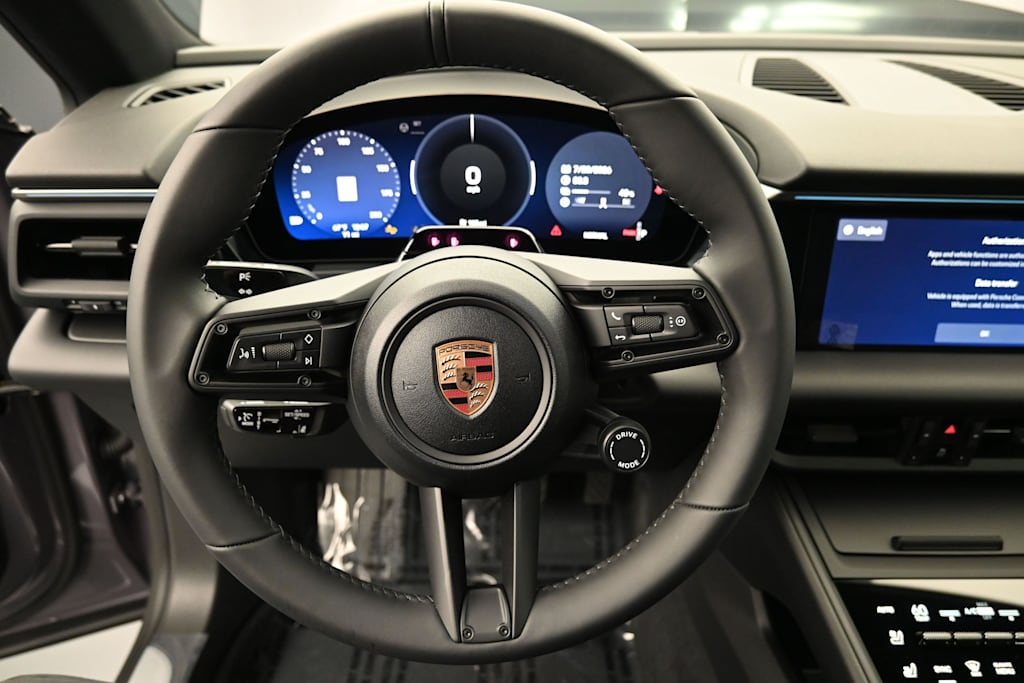 Thumbnail: 2026 Porsche Macan - 11