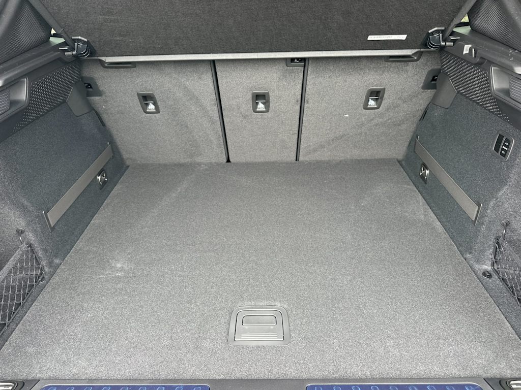 Thumbnail: 2025 Porsche Macan - 14