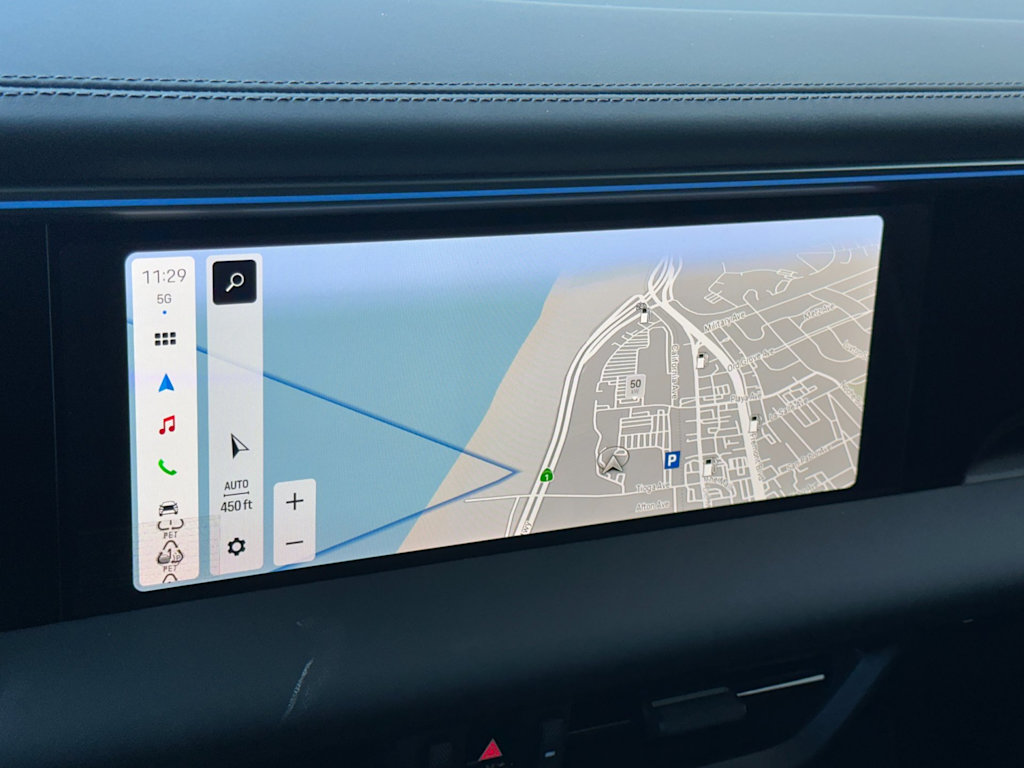 Thumbnail: 2025 Porsche Macan - 14