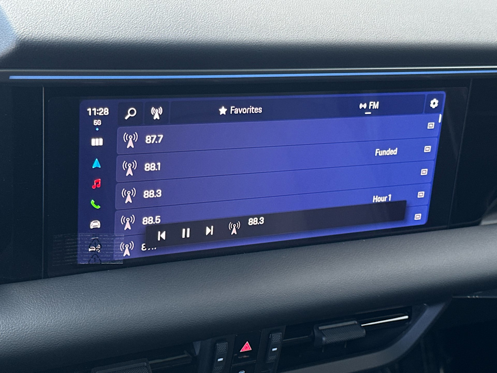 Thumbnail: 2025 Porsche Macan - 14