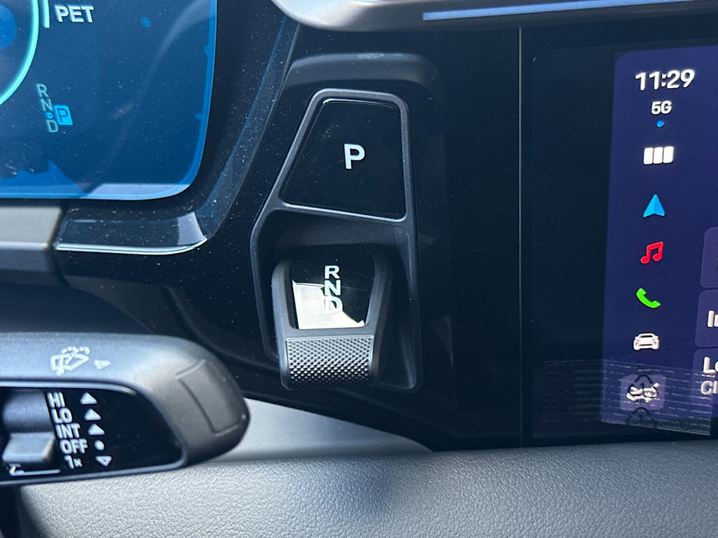 Thumbnail: 2025 Porsche Macan - 27