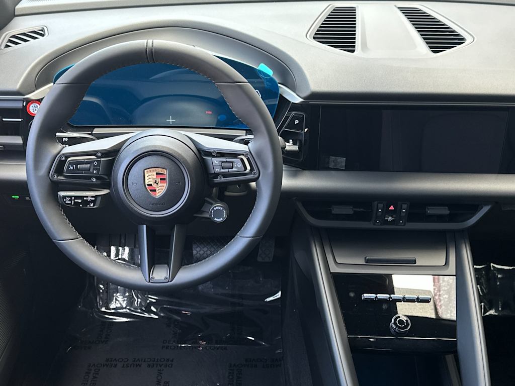 Thumbnail: 2025 Porsche Macan - 9