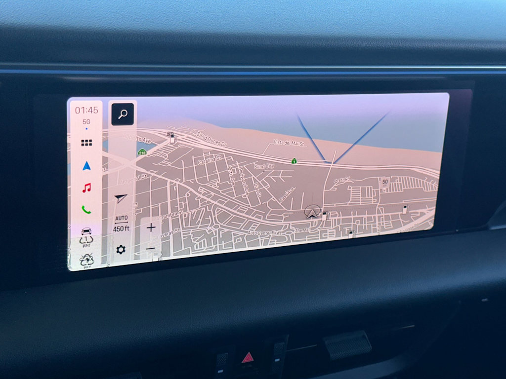 Thumbnail: 2025 Porsche Macan - 13