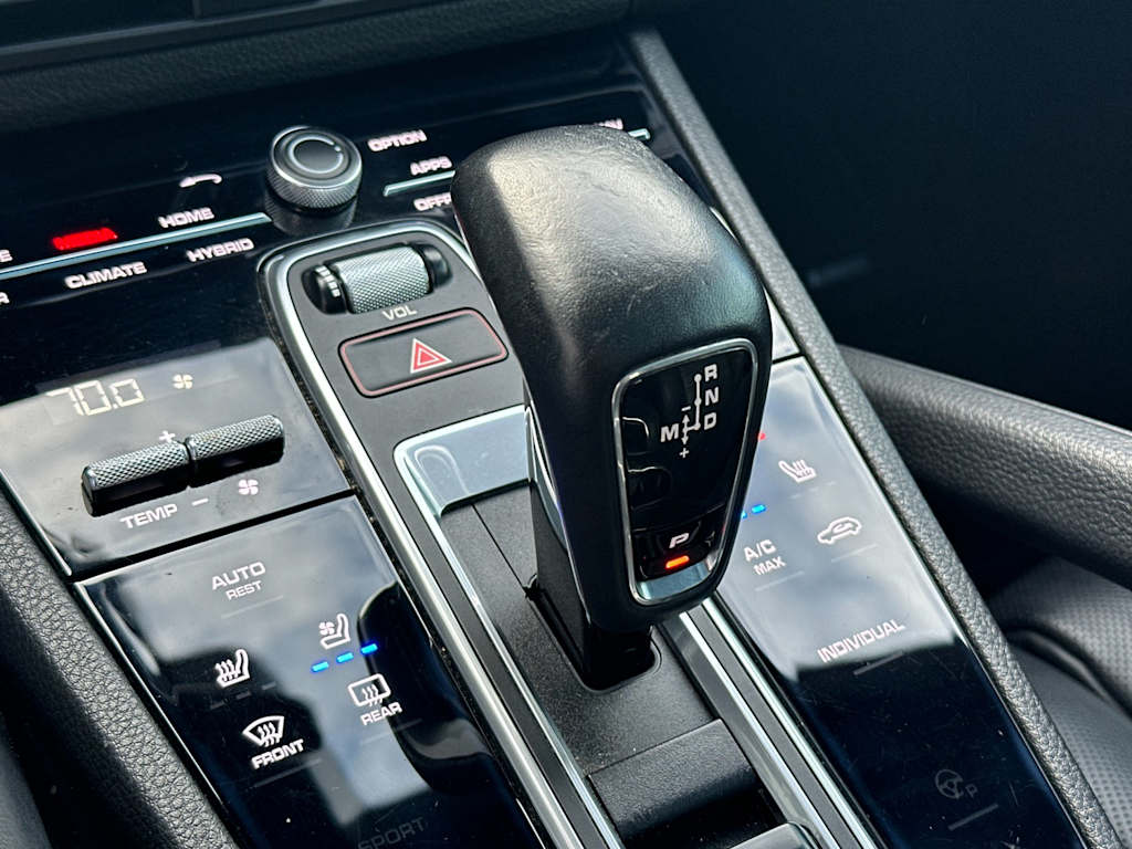 Thumbnail: 2019 Porsche Cayenne - 28