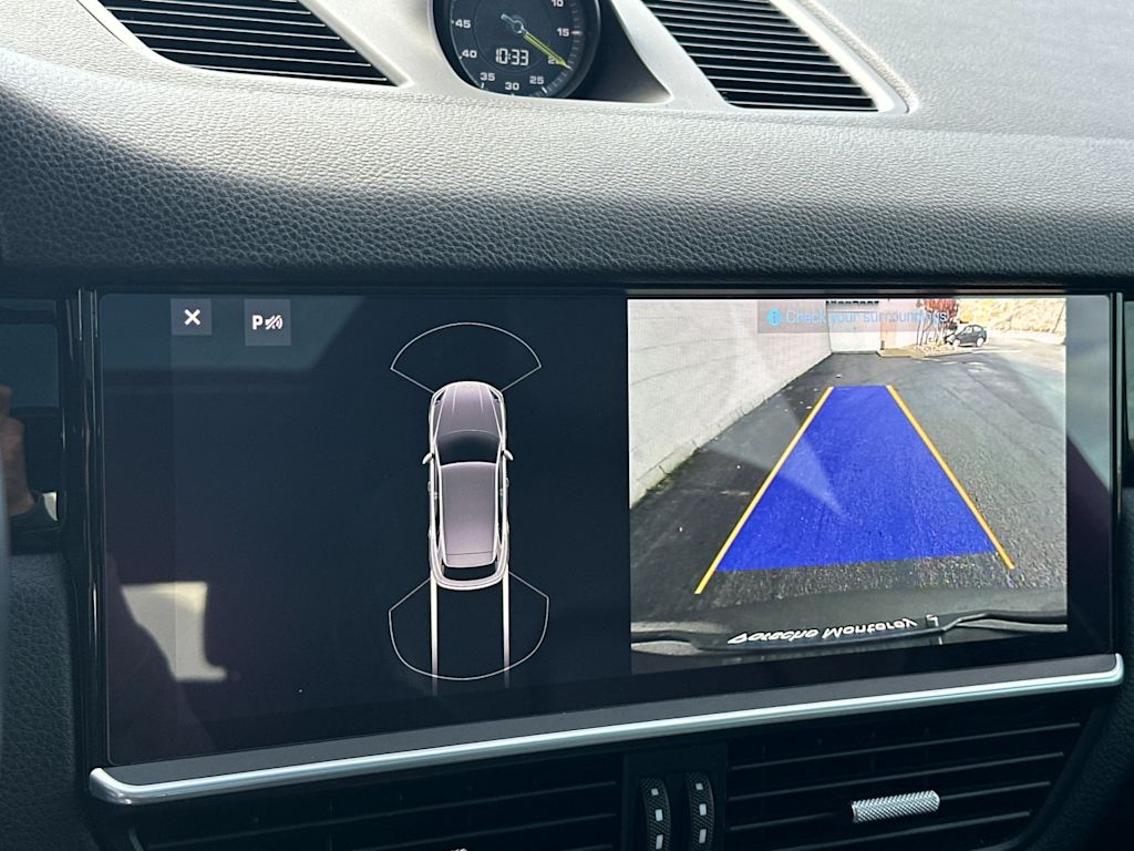 Thumbnail: 2019 Porsche Cayenne - 27