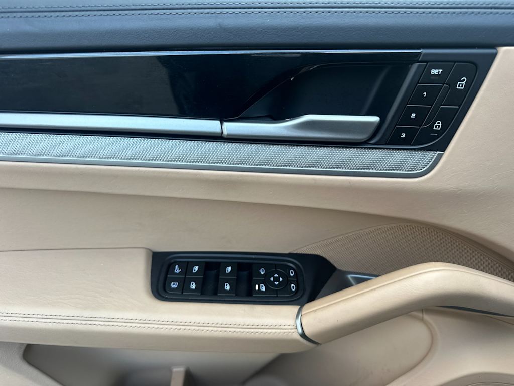 Thumbnail: 2025 Porsche Cayenne - 21