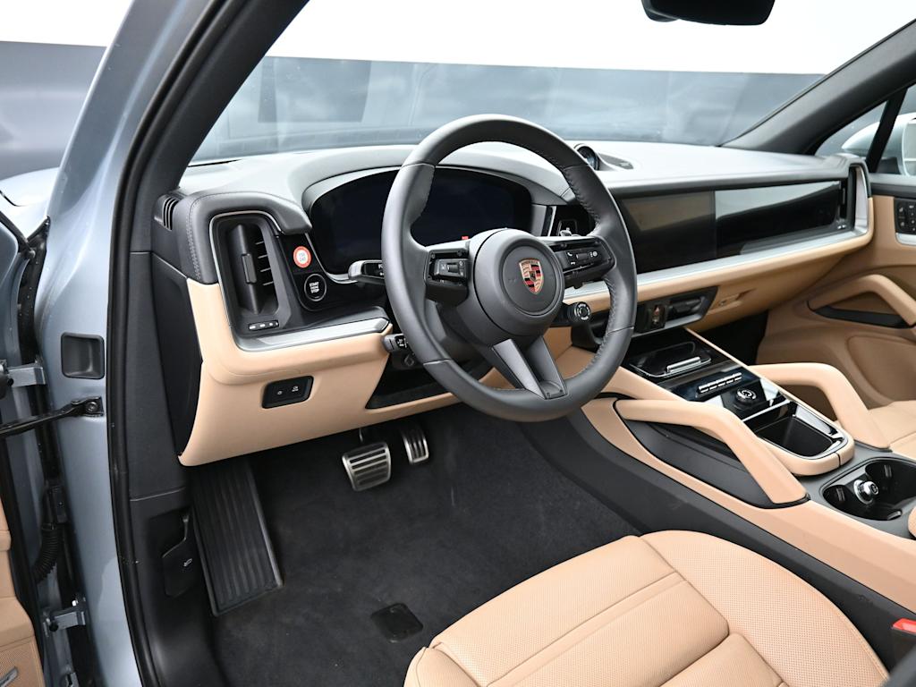 Thumbnail: 2026 Porsche Cayenne - 2
