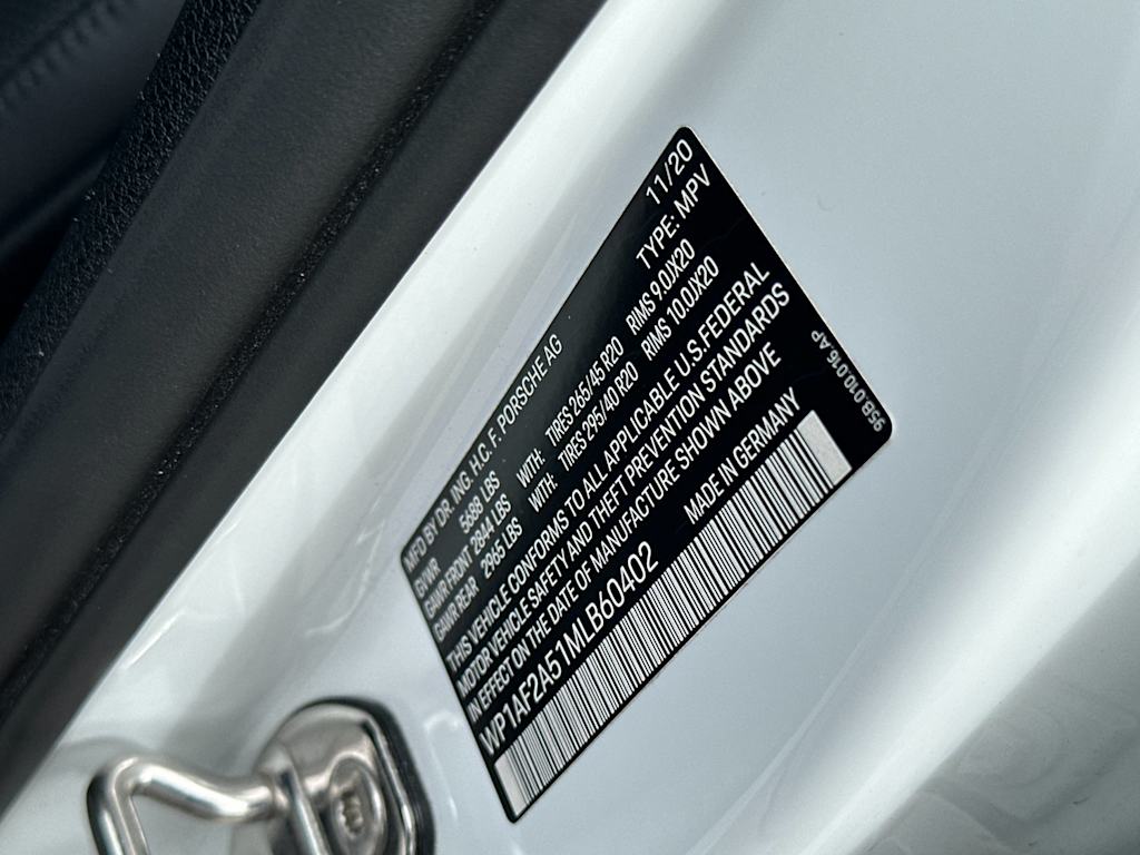 2021 Porsche Macan Turbo 18